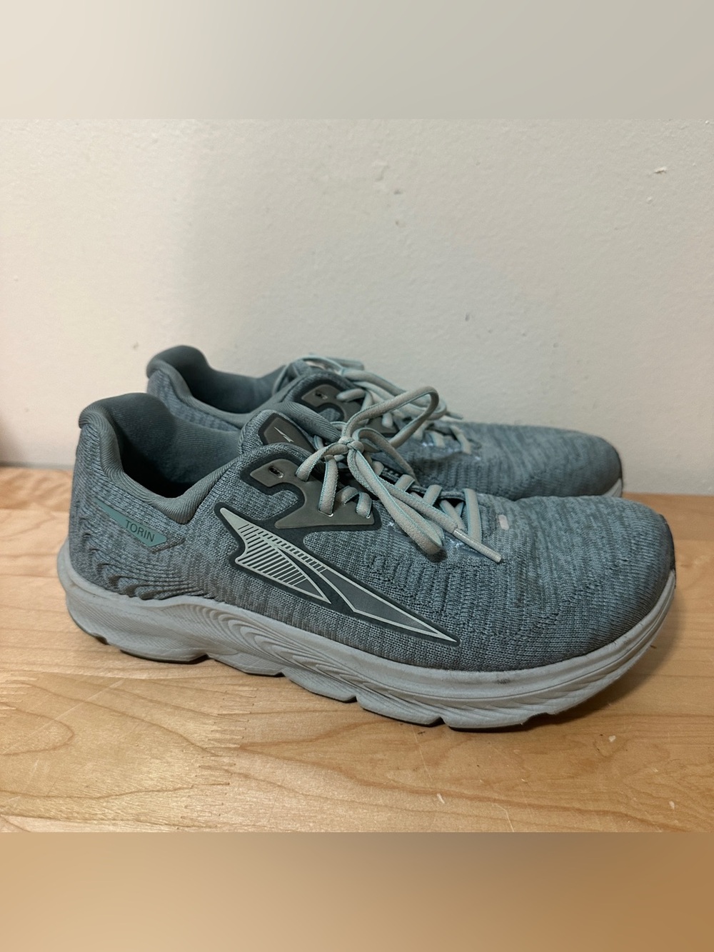 Altra Torin running shoes women's US 7 grey/blue athletic sneakers
